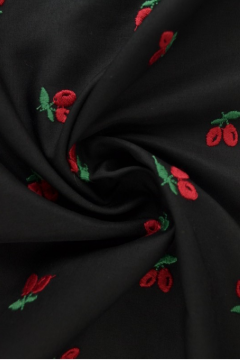 Embroidery Stof - Cherries on Black