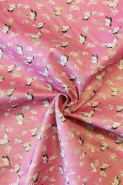 Katoen Canvas - Flying Golden Crane Bird on Pink