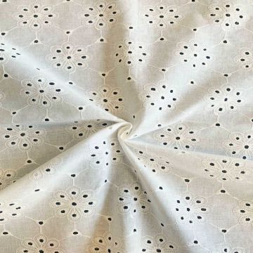 Broderie Katoen - Fine Summer Flowers - Off White