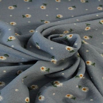 Fashion - Daisy on Soft Blue