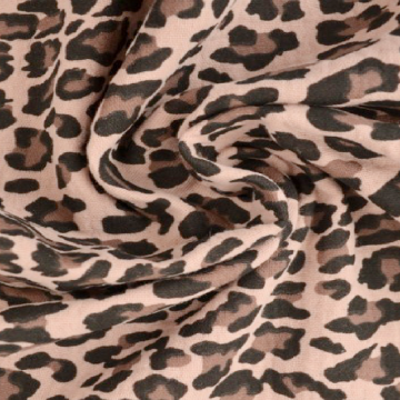 Hydrofiel - Animal Print on Old Pink